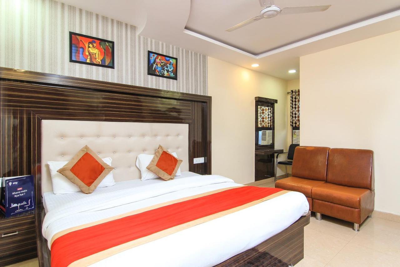 Oyo 8883 Hotel Comfort Zone Lucknow Exterior photo